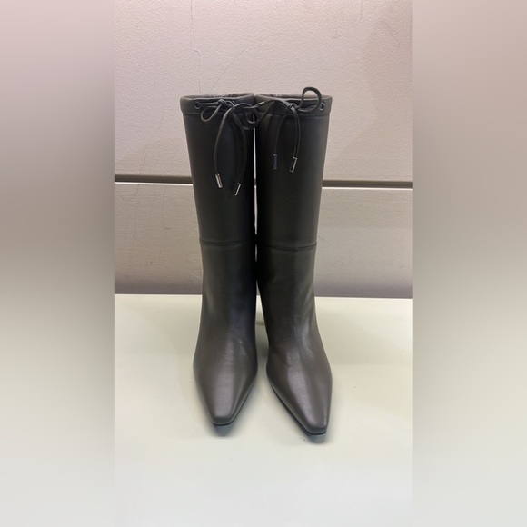 Made in Italy Vittorio Virgili Green Heeled Boots with Sleek Silhouette - Picture 9 of 9